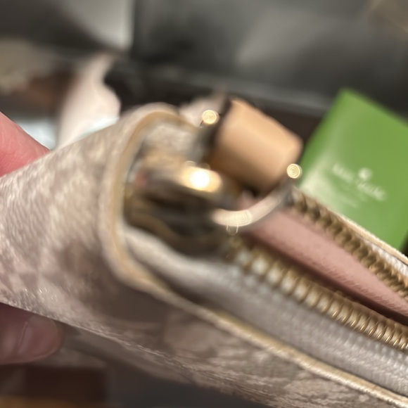 EUC Large Kate Spade zipper wallet gray/cream. - Picture 12 of 14